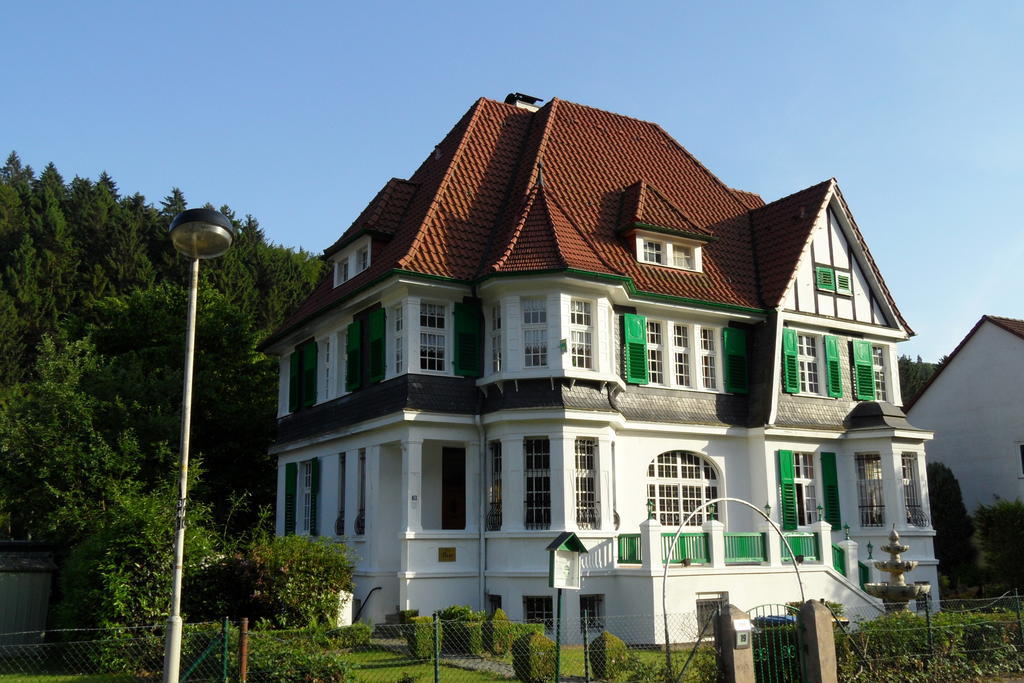 Villa Biso Solingen Exterior photo